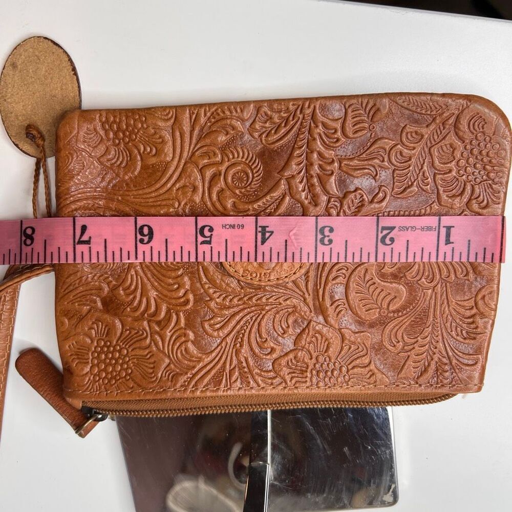 Sergios collection leather tooled wristlet - Picture 5 of 6